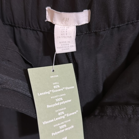 NWT H&M Women's Black Dress Pants - Picture 3 of 5